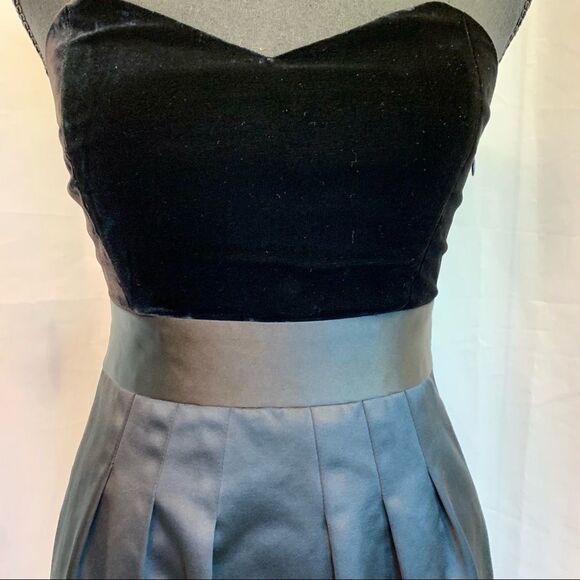 THEORY black strapless velvet silk Chanesa dress Size 0 - Picture 8 of 15